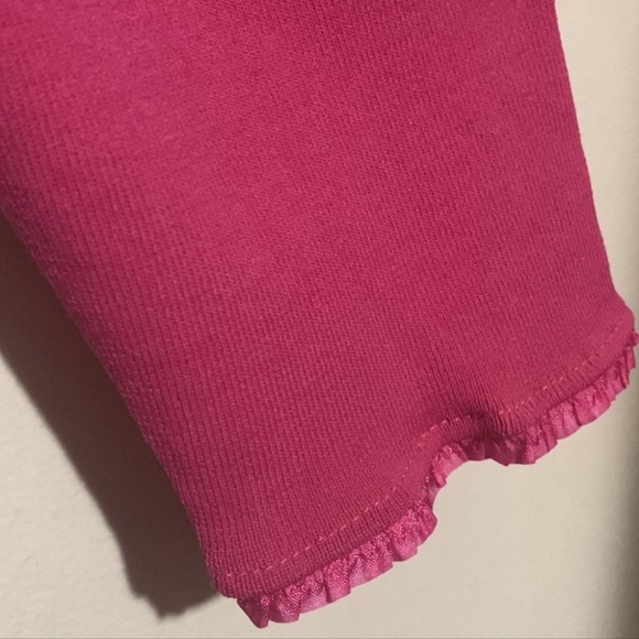 💋3/30 Saturated  Barbie pink ruffled v neck top - Picture 3 of 6